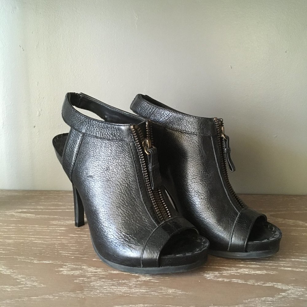 Juicy Couture Zipfront open toed heels